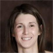 Laureata in Scienze dell'architettura e poi in Storia dell'Arte per ripetizioni in Storia dell'arte